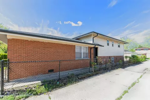 Exterior - 11514 S Ada St, Chicago, IL 60643 photo 3 of 5
