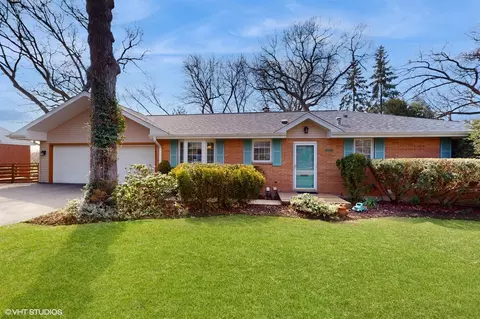 227 Harvey Ave, Grayslake, IL 60030