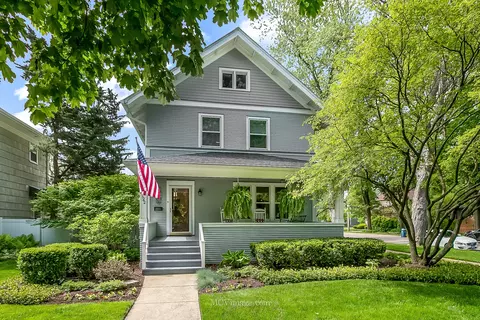 1122 Garfield Ave, Aurora, IL 60506