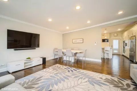 Living - 2705 Harrison St, Glenview, IL 60025 photo 2 of 3