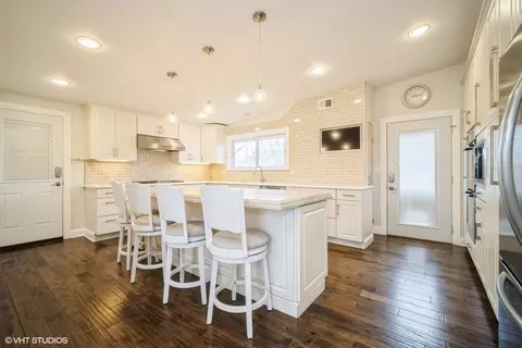 Kitchen - 2705 Harrison St, Glenview, IL 60025 photo 1 of 3