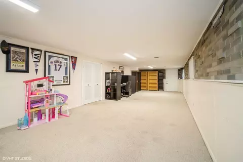 Exterior - 2705 Harrison St, Glenview, IL 60025 photo 3 of 5