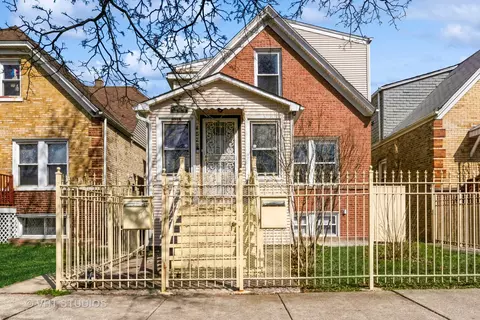 4528 W Deming Pl, Chicago, IL 60639