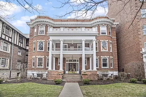 1631 Hinman Ave #1N, Evanston, IL 60201