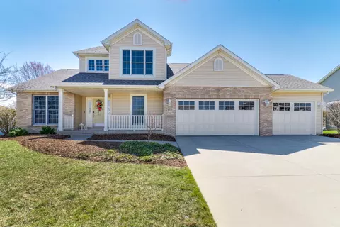 509 Whispering Pines Cc Ln, Normal, IL 61761