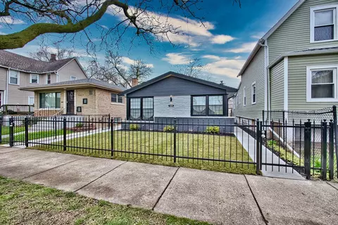 7229 S Wood St, Chicago, IL 60636