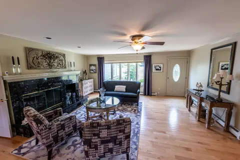 Living - Undisclosed, Willowbrook, IL 60527 photo 4 of 4