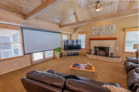 Living - Undisclosed, Willowbrook, IL 60527 photo 3 of 4