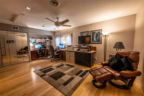 Other - Undisclosed, Willowbrook, IL 60527 photo 2 of 3