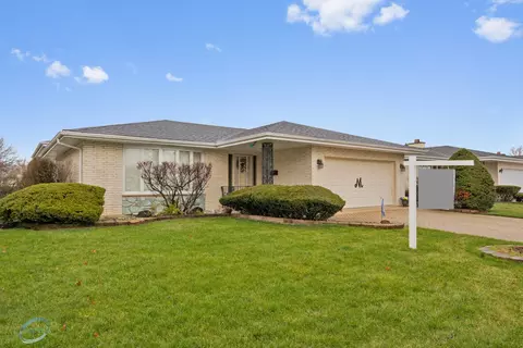 11100 Lancaster St, Westchester, IL 60154