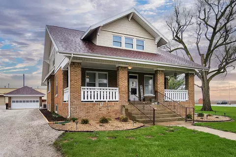 103 E Gridley Rd, Gridley, IL 61744
