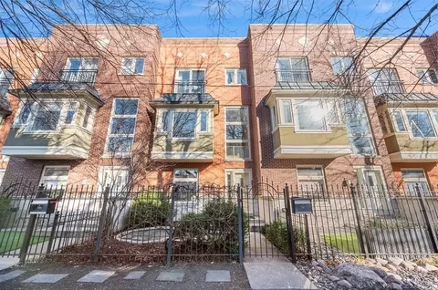 707 N Leavitt St, Chicago, IL 60612