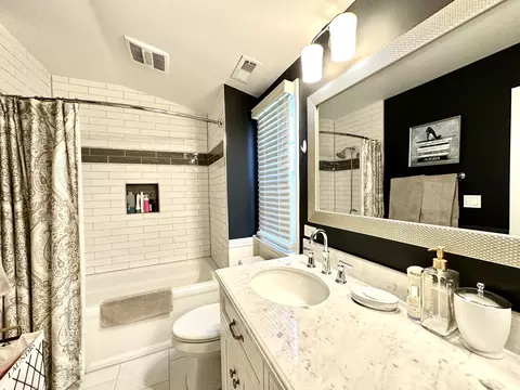 1117 E Forest Ave, Wheaton, IL 60187 photo 31