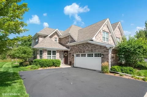 2164 Washington Dr, Northbrook, IL 60062