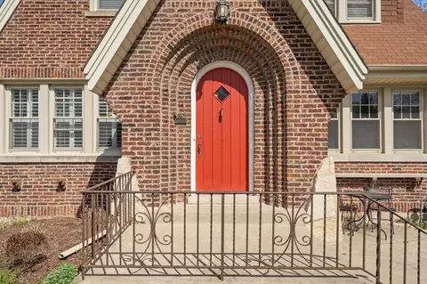 306 Southcote Rd, Riverside, IL 60546 photo 3