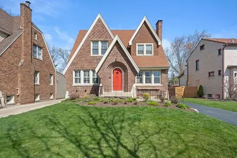 306 Southcote Rd, Riverside, IL 60546