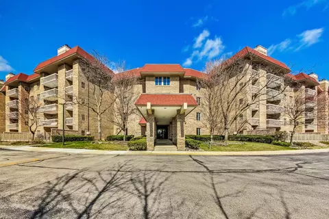 1250 Rudolph Rd #5P, Northbrook, IL 60062