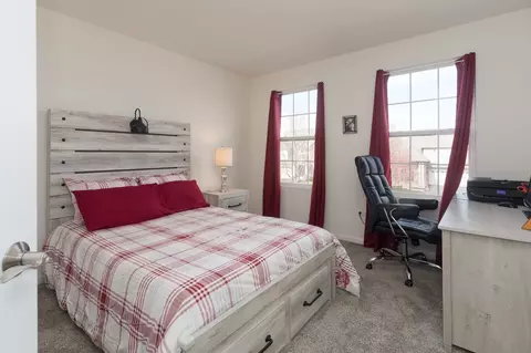 Bedroom - 26409 W Red Apple Rd, Plainfield, IL 60585 photo 4 of 7