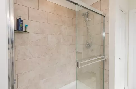 Bath - 26409 W Red Apple Rd, Plainfield, IL 60585 photo 4 of 5