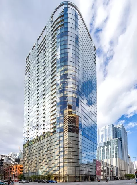 600 N Fairbanks Ct #2007, Chicago, IL 60611
