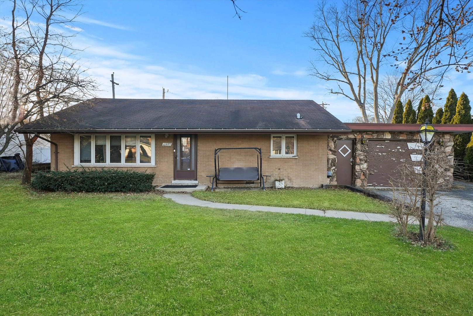 12654 S Parkside Ave