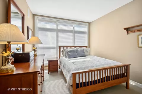 Bedroom - 1549 W Jackson Blvd, Chicago, IL 60607 photo 3 of 4