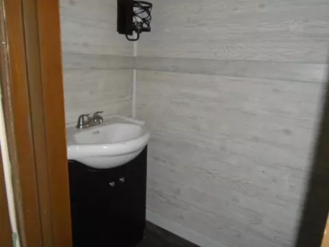 Bath - 128 W Chippewa St, Dwight, IL 60420 photo 1 of 1