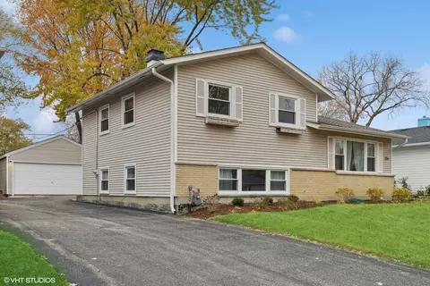 256 N California Ave, Mundelein, IL 60060