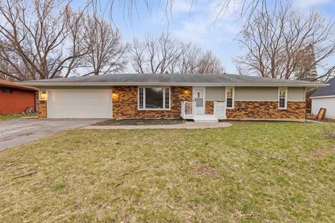 3424 Cavendish Dr, Rockford, IL 61109