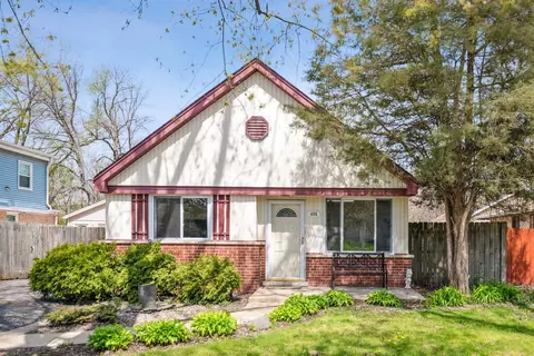 406 W Windsor Ave, Lombard, IL 60148