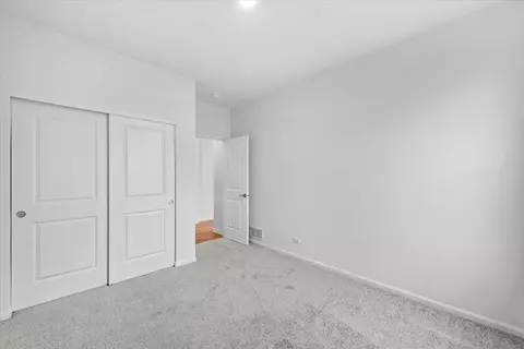 120 Sweetflag Cir, Elgin, IL 60124 photo 18