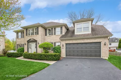1647 Canyon Run Rd, Naperville, IL 60565