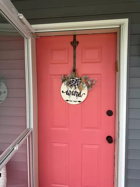 Exterior - 703 Elm St, Le Roy, IL 61752 photo 2 of 15
