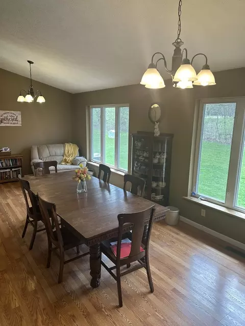 Dining - 703 Elm St, Le Roy, IL 61752 photo 5 of 8