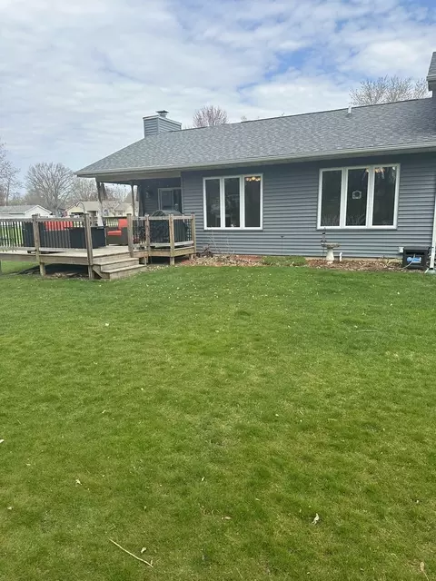 Exterior - 703 Elm St, Le Roy, IL 61752 photo 15 of 15