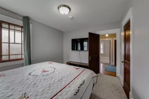 Bedroom - 58 White Pl, Bloomington, IL 61701 photo 4 of 4
