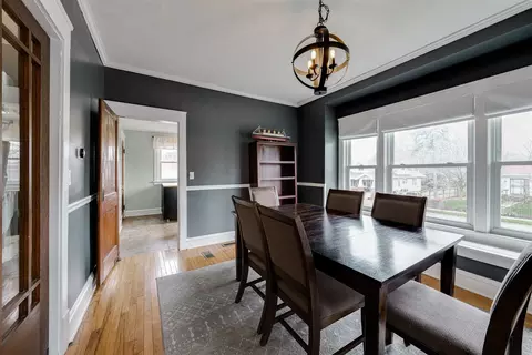 Dining - 58 White Pl, Bloomington, IL 61701 photo 1 of 2
