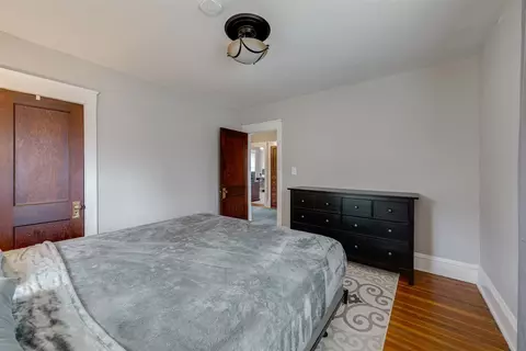 Bedroom - 58 White Pl, Bloomington, IL 61701 photo 2 of 4