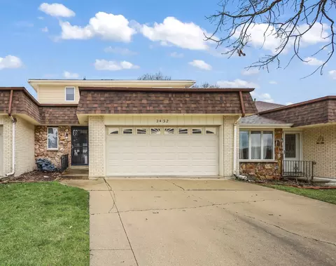 2432 Sycamore Dr, Morris, IL 60450