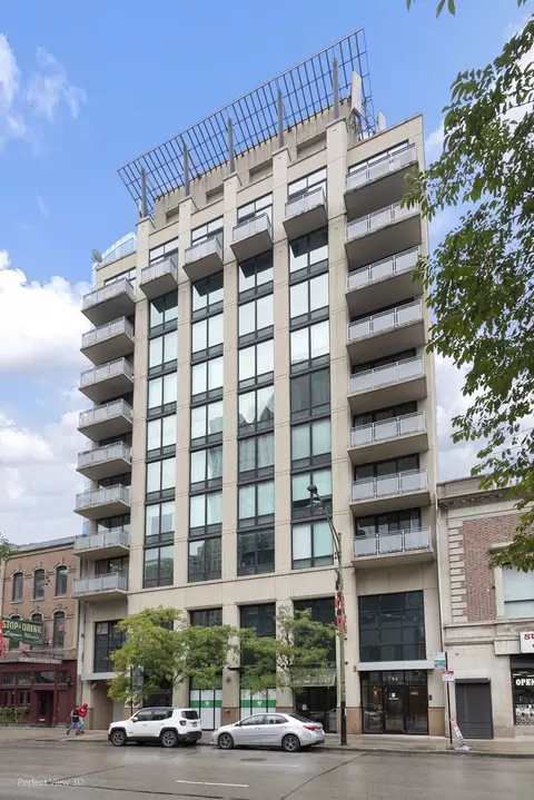 744 N Clark St #301, Chicago, IL 60654