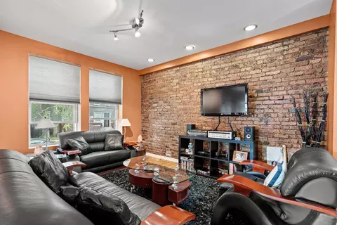 1419 E 68th St #1, Chicago, IL 60637 photo 5