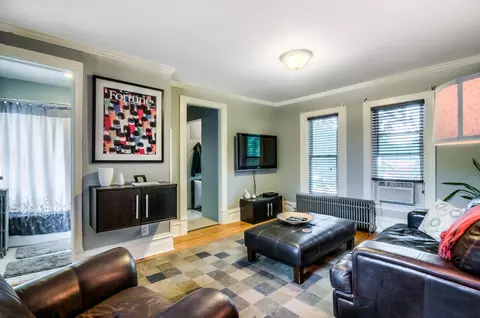 Living - 617 Delles Rd, Wheaton, IL 60187 photo 3 of 4
