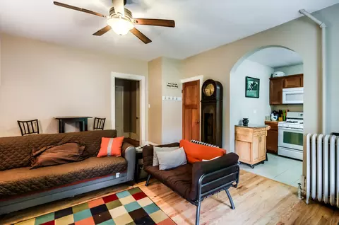 Living - 617 Delles Rd, Wheaton, IL 60187 photo 1 of 4