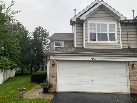 1964 Town Dr, Naperville, IL 60565