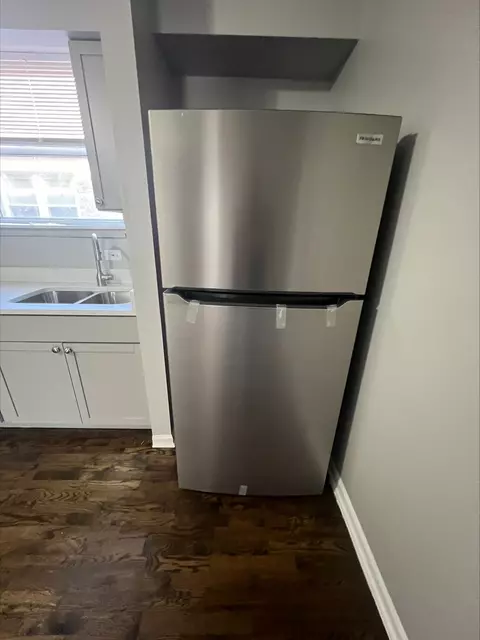 Kitchen - 2252 E 84th St, Chicago, IL 60617 photo 6 of 8