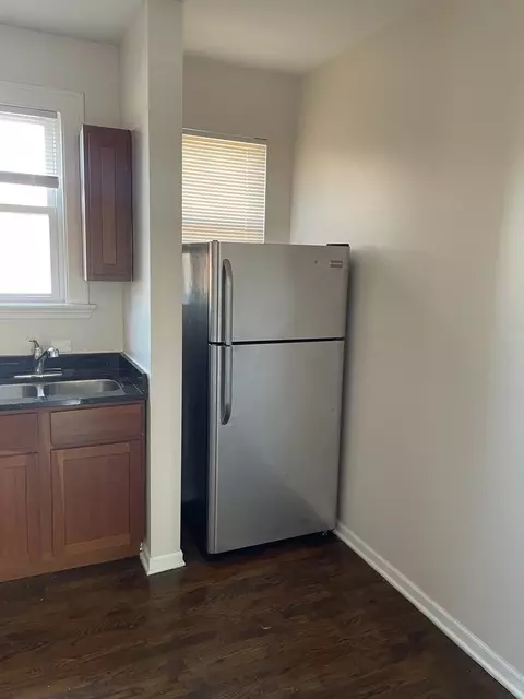 Kitchen - 2252 E 84th St, Chicago, IL 60617 photo 4 of 8