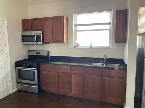 Kitchen - 2252 E 84th St, Chicago, IL 60617 photo 5 of 8