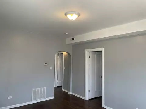 Living - 2252 E 84th St, Chicago, IL 60617 photo 2 of 3