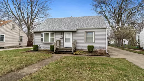 1923 Sharon Ave, Rockford, IL 61103
