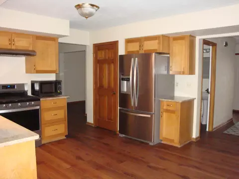 Kitchen - 1018 E 6th St, Belvidere, IL 61008 photo 3 of 3